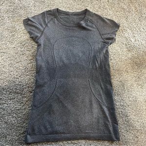 Lululemon top